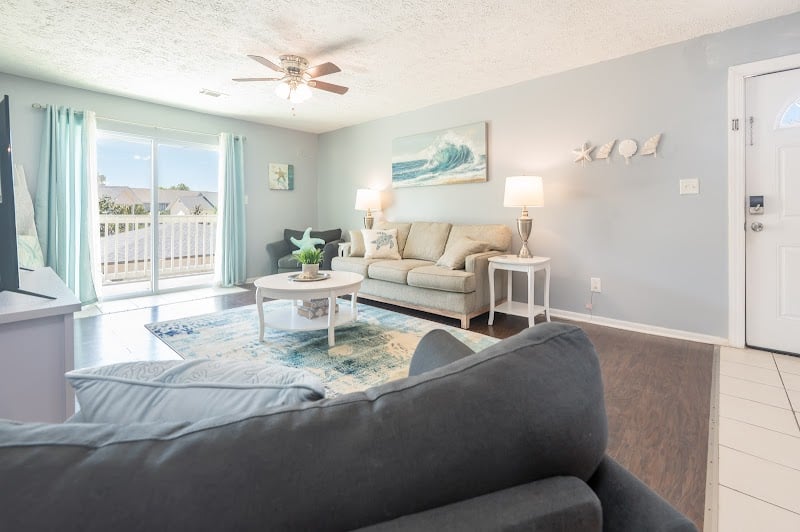 Queen bedroom in Tropical Tides at Sundial Suites