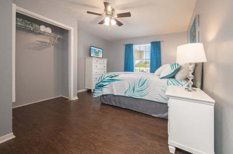 Tropical Tides at Sundial Suites — upstairs 2-bedroom suite in Panama City Beach