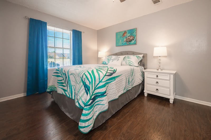 Living room of Tropical Tides at Sundial Suites Panama City Beach
