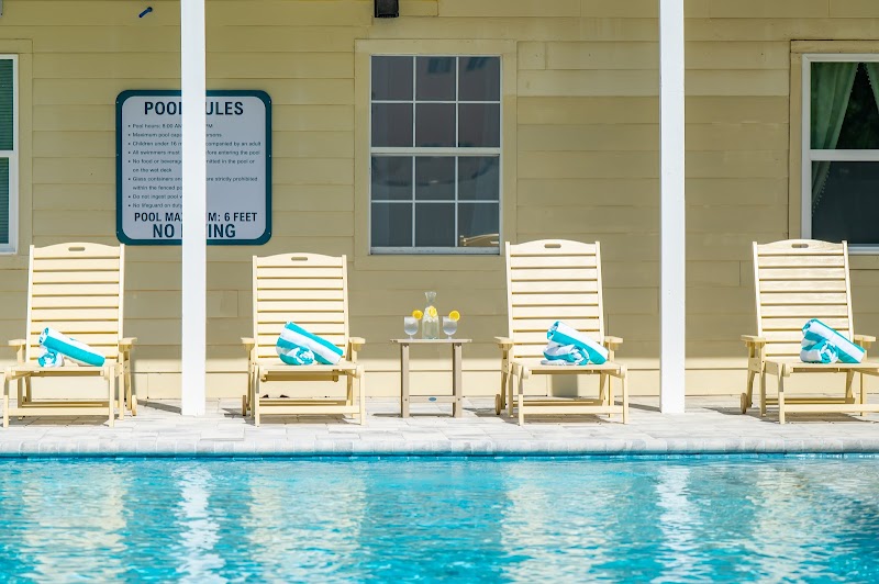 Outdoor common area at Sundial Suites Panama City Beach Florida